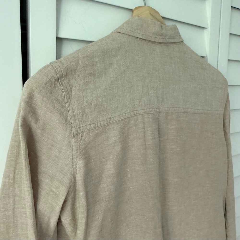 Gap khaki linen “The Easy Shirt” :: size small - Picture 6 of 8